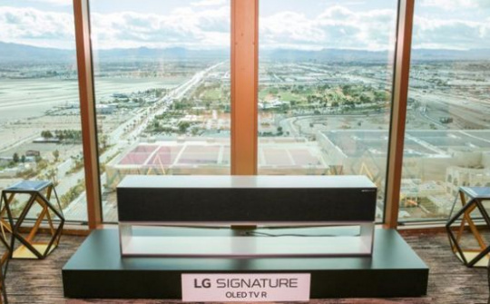 LG giới thiệu TV cuộn tròn, độ bền 17 năm