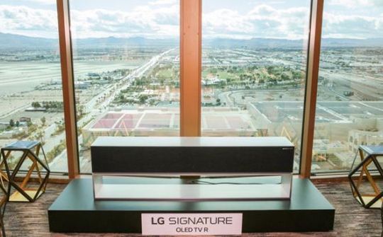 LG giới thiệu TV cuộn tròn, độ bền 17 năm