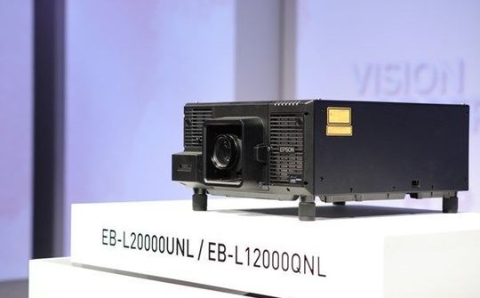 Epson ra mắt máy chiếu laser 12.000 Lumen Native 4K 3LCD