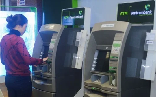 Hà Nội đã lắp đặt hơn 2.700 máy ATM, 90.000 máy POS