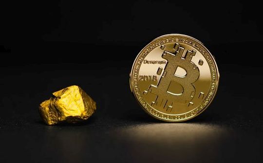 Bitcoin lao dốc kéo theo sụt giảm của nhiều tiền ảo hàng đầu