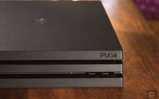 Sony PS4 trở thành mẫu console bán chạy thứ hai mọi thời đại