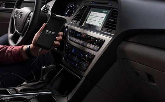 Người dùng Android Auto gặp sự cố với Google Assistant
