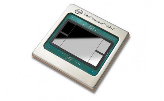 Intel tăng tốc phát triển, triển khai và nâng cao hiệu năng AI của lớp phần cứng  trí tuệ nhân tạo mới từ đám mây đến vùng mạng biên