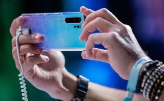 Đài Loan cấm bán điện thoại Huawei