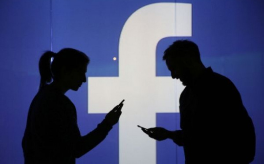 Bầu cử Mỹ 2020: Tin chính trị sai lệch bủa vây người dùng Facebook