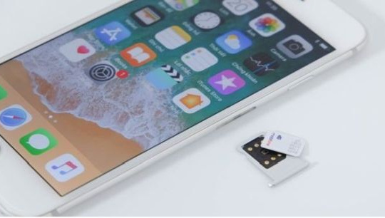 Giá bán của iPhone lock liên tục giảm trong vài tuần qua