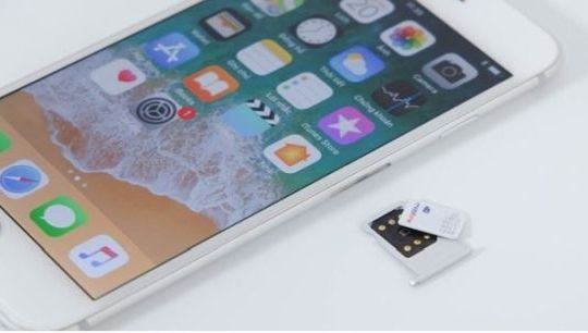 Giá bán của iPhone lock liên tục giảm trong vài tuần qua
