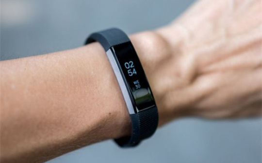Thiết bị đeo thông minh ngày càng được ưa chuộng