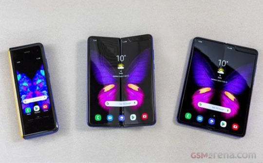 Galaxy Fold tiếp tục cháy hàng tại Việt Nam