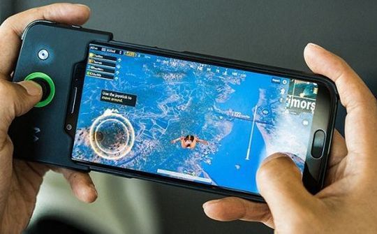 Xiaomi sắp trình làng chiếc Black Shark 2 chuyên cho game thủ