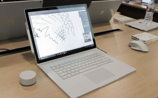 Phần lớn máy tính Surface đều được giảm giá trên Microsoft Store