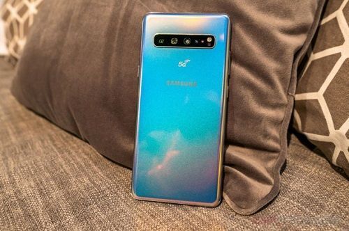 Galaxy Note 10 có 4 camera sau, sắp theo chiều ngang