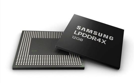 Chip DRAM dung lượng 12GB sẽ xuất hiện trên smartphone Samsung