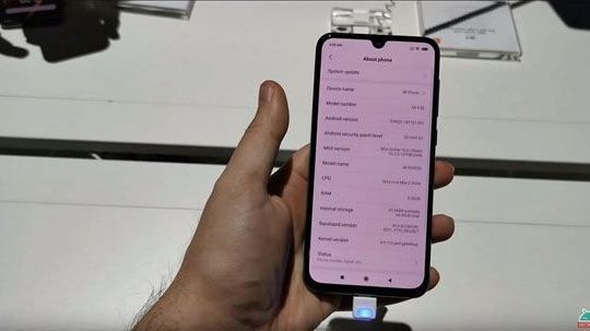 Xiaomi Mi 9 SE sắp có mặt trên toàn cầu