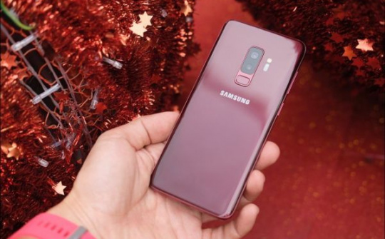 Hàng loạt smartphone cao cấp Samsung giảm giá mạnh