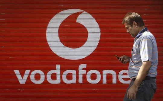 Vodafone cảnh báo mất trăm triệu bảng Anh nếu Huawei bị cấm
