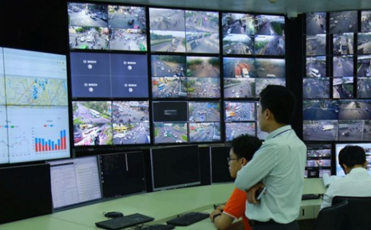 FPT bắt tay Grab phát triển các giải pháp giao thông thông minh