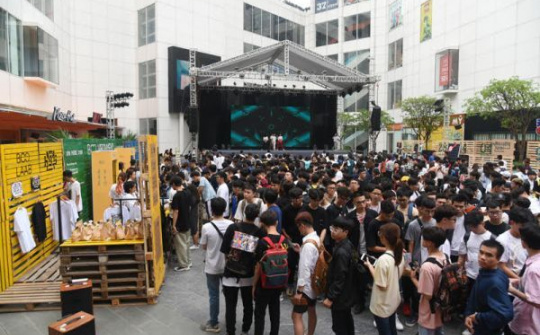Tắt đèn bật ý tưởng 2019: Giới trẻ Hà Nội lan tỏa thông điệp bảo vệ môi trường