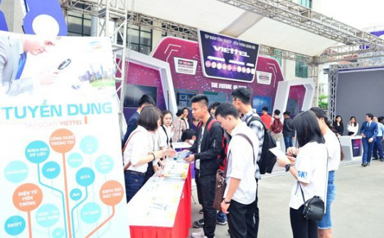 Viettel khát nhân sự cho các dự án Big Data, AI, công nghệ hàng không vũ trụ...