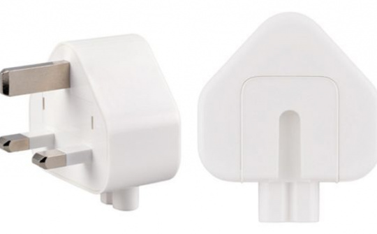 Apple thu hồi adapter sạc AC ba chấu cũ