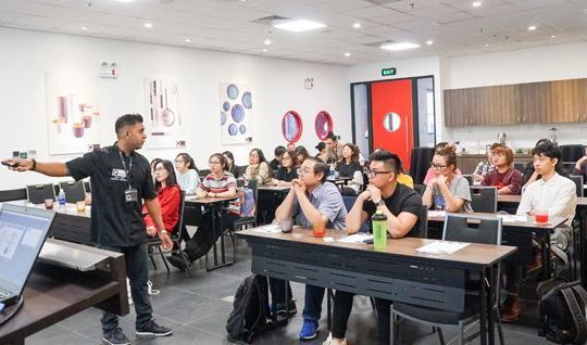 RMIT Việt Nam đạt kiểm định quốc tế cho chương trình đào tạo du lịch và khách sạn