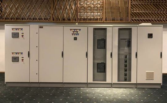 Công ty Đạt Vĩnh Tiến sản xuất thương mại tủ điện hạ thế Prisma iPM theo công nghệ của Schneider Electric