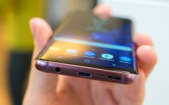 Samsung đăng tải bản cập nhật phần mềm đầu tiên cho Galaxy A70