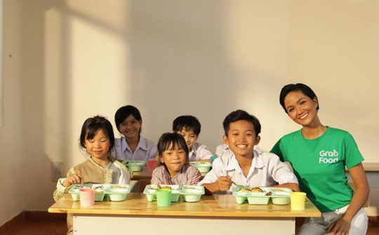 Grab đóng góp 1 tỷ đồng hỗ trợ bữa ăn cho trẻ em vùng cao trong năm học mới