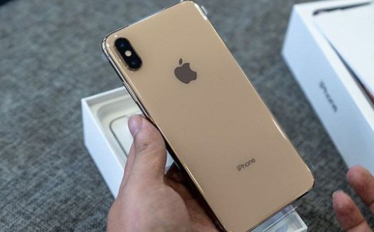 Doanh thu FPT Retail giảm mạnh vì sức mua iPhone kém