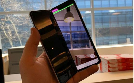 Galaxy Fold bị hủy hết đơn đặt hàng, chưa hẹn ngày quay lại