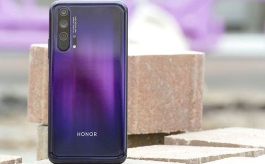 Doanh số điện thoại Huawei có thể giảm tới 40% đến 60%