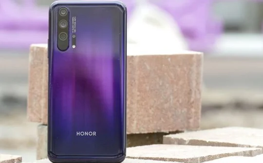 Doanh số điện thoại Huawei có thể giảm tới 40% đến 60%