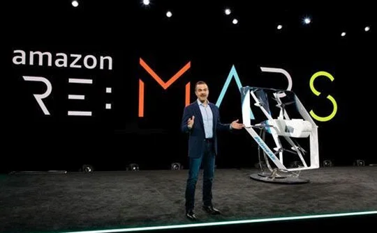 Amazon giới thiệu thiết bị bay không người lái dùng để giao hàng