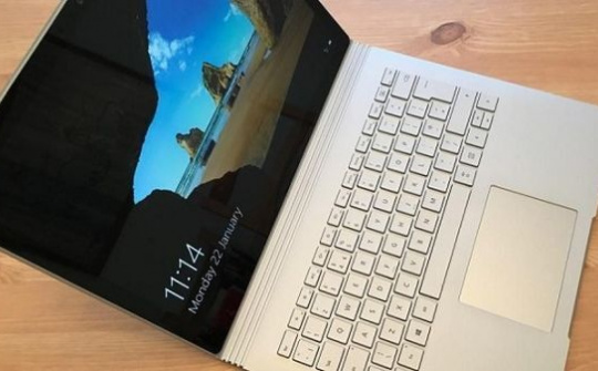 Bản cập nhật mới nhất của Windows 10 khiến Surface Book 2 gặp vấn đề