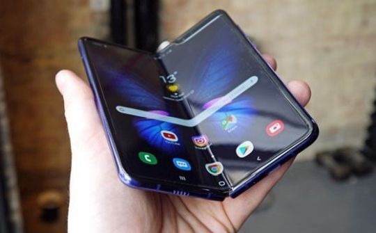 Bloomberg: Lỗi màn hình của Galaxy Fold đã được xử lý xong