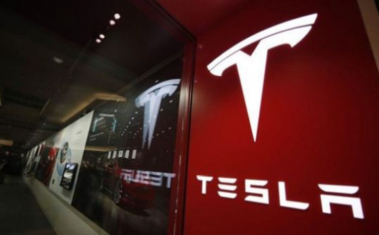Tesla đối mặt với khủng hoảng nhân sự cấp cao