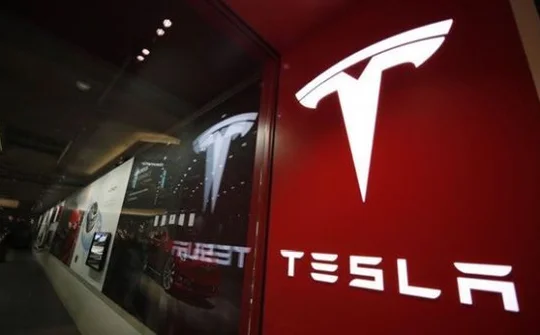 Tesla đối mặt với khủng hoảng nhân sự cấp cao