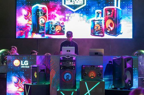LG ra mắt 4 dòng loa XBOOM mới, giá từ 3,99 triệu đồng