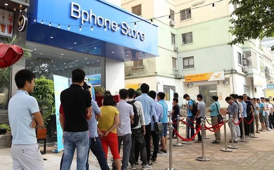 Bphone Store ra mắt tại Hà Nội, khẳng định quyết tâm "đeo đuổi" smartphone của Bkav