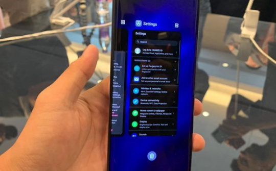 EMUI 10 được Huawei phát triển dựa trên bản Android Q của Google