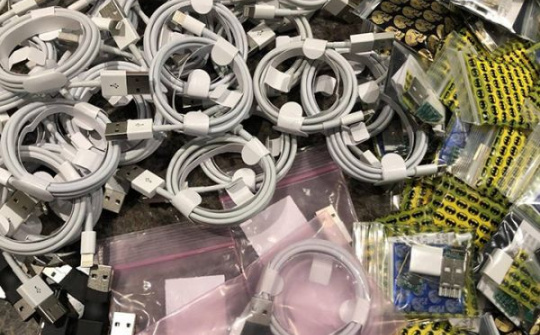 Cẩn thận với những chiếc cáp Lightning đã được cấy ghép công cụ hack