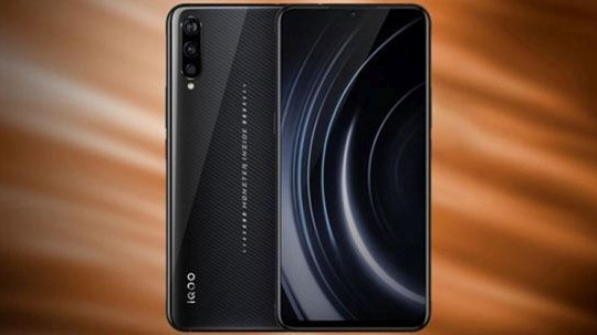 Intel ra mắt bộ vi xử lý máy tính đầu tiên sử dụng trí tuệ nhân tạo