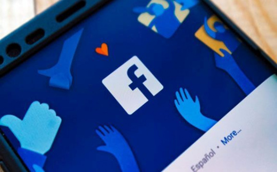 Facebook thuê nhà báo quản lý tính năng News Tab mới