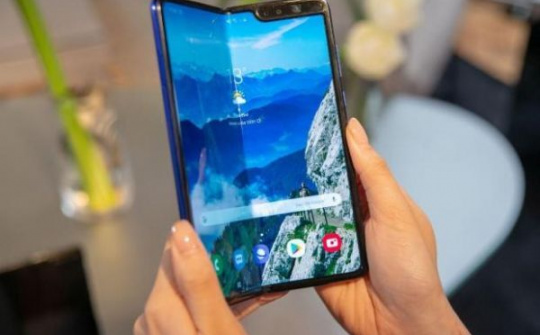 Galaxy Fold hoàn thiện phát hành ngày 6/9 tại IFA 2019?