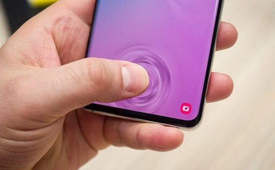 Cảm biến vân tay dưới màn hình sẽ đến với loạt iPhone 2021
