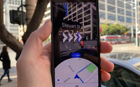 Live View đã bắt đầu triển khai trên Google Maps AR