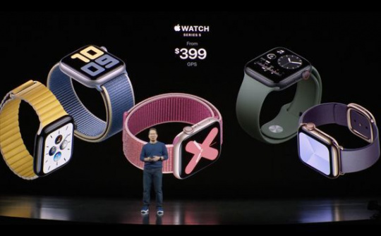 Apple Watch Series 5 ra mắt, giá từ 399 USD