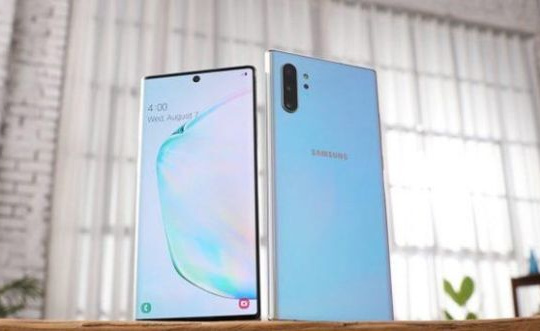 Samsung vẫn dẫn đầu trên thị trường smartphone màn hình OLED