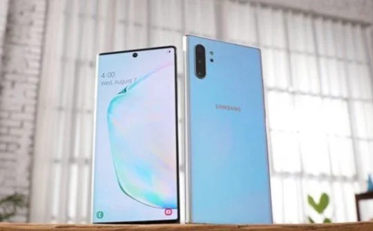 Samsung vẫn dẫn đầu trên thị trường smartphone màn hình OLED